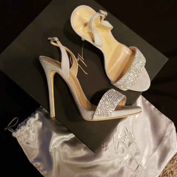SOLD Giuseppe Zanotti Sophie Slingback heels - Picture 3 of 6